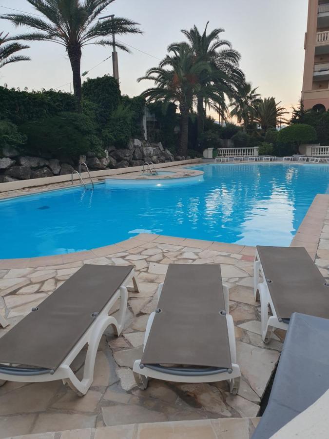 Appartement En Bord De Mer Cannes Exterior foto