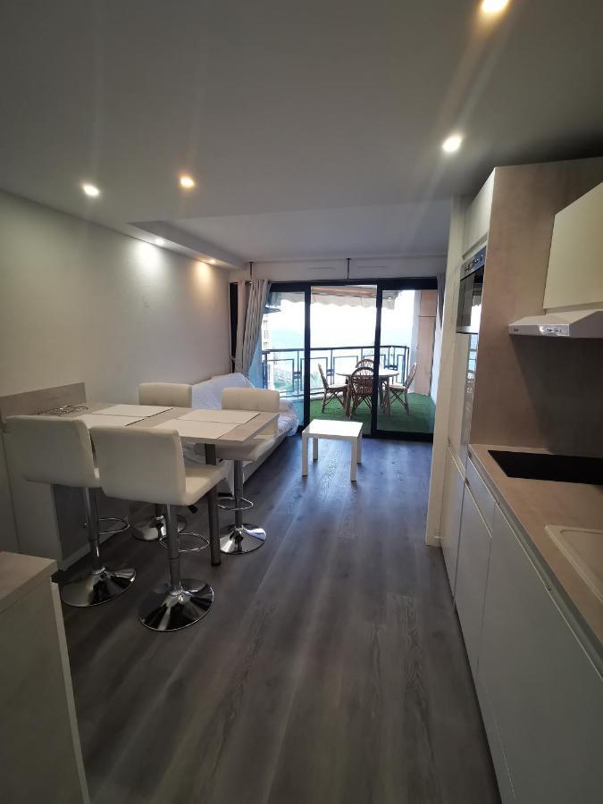 Appartement En Bord De Mer Cannes Exterior foto